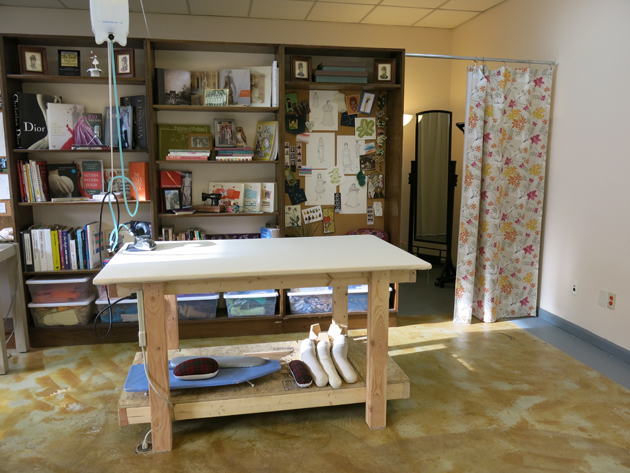 Small Sewing Space Solution: Portable Ironing/Cutting Table