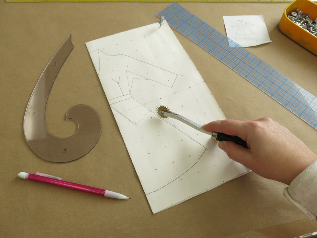 tracing the design