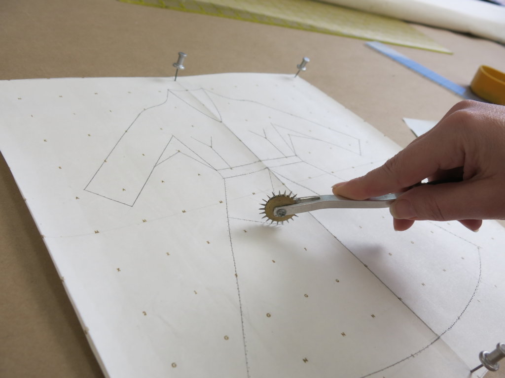 tracing with the spiky wheel