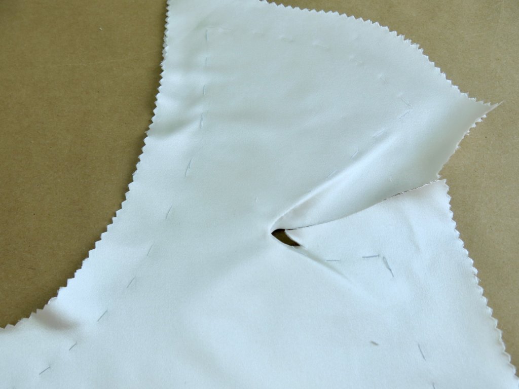 Constructing Tiffany's Wedding Dress: Cut-in-One-Sleeves - Brooks Ann ...